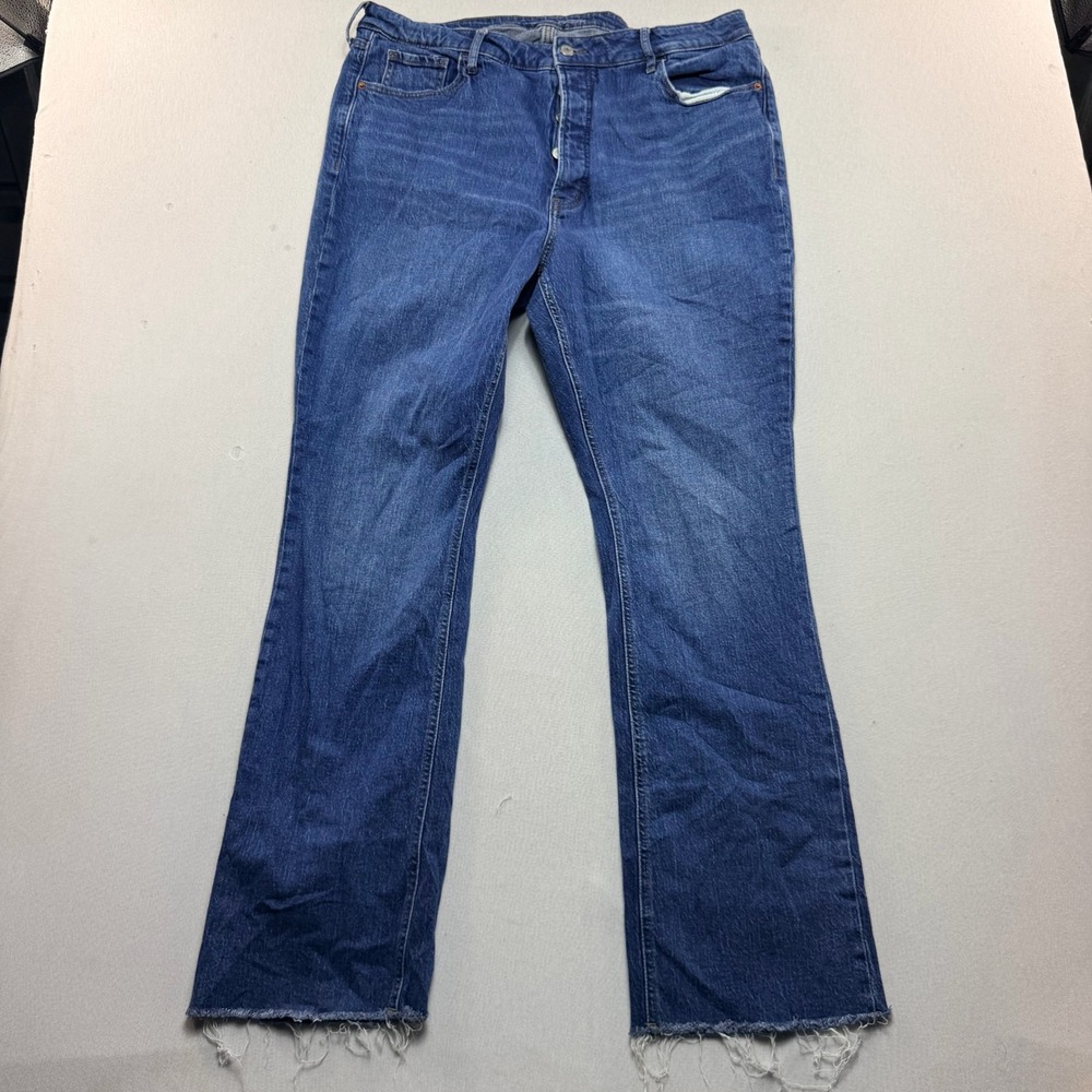 Old Navy Kicker Boot-Cut Jeans Womens Size 16 Blue Excellent Raw Hem Button Fly